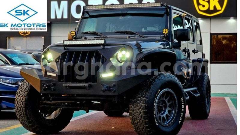 Big with watermark jeep wrangler ashanti import dubai 56159