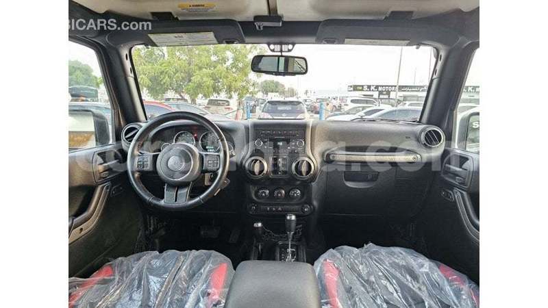 Big with watermark jeep wrangler ashanti import dubai 56159