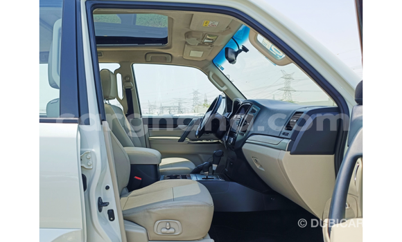 Buy Import Mitsubishi Pajero White Car in Import - Dubai in Ashanti Buy Import Mitsubishi Pajero White Car in Import - Dubai in Ashanti