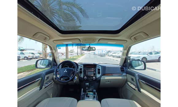 Buy Import Mitsubishi Pajero White Car in Import - Dubai in Ashanti Buy Import Mitsubishi Pajero White Car in Import - Dubai in Ashanti