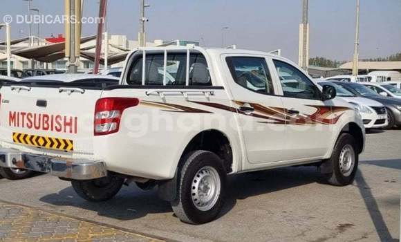 Ra Imported Mitsubishi L200 funfun Ọkọ̀ in Import - Dubai ni Ashanti Ra Imported Mitsubishi L200 funfun Ọkọ̀ in Import - Dubai ni Ashanti
