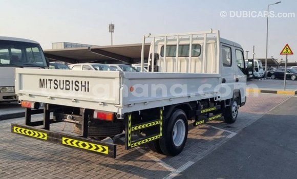 Ra Imported Mitsubishi i funfun Ọkọ̀ in Import - Dubai ni Ashanti Ra Imported Mitsubishi i funfun Ọkọ̀ in Import - Dubai ni Ashanti