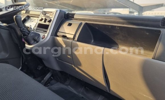 Ra Imported Mitsubishi i funfun Ọkọ̀ in Import - Dubai ni Ashanti Ra Imported Mitsubishi i funfun Ọkọ̀ in Import - Dubai ni Ashanti