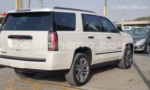 Ra Imported GMC Yukon funfun Ọkọ̀ in Import - Dubai ni Ashanti Ra Imported GMC Yukon funfun Ọkọ̀ in Import - Dubai ni Ashanti
