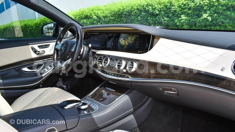 Big with watermark mercedes benz a200 ashanti import dubai 56177