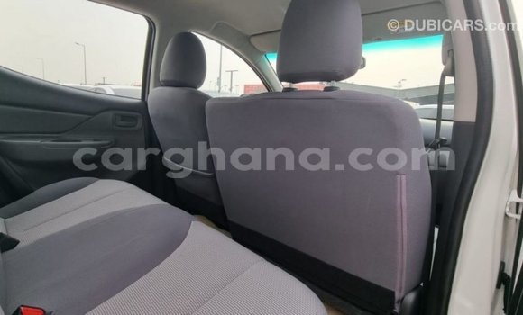 Ra Imported Mitsubishi L200 funfun Ọkọ̀ in Import - Dubai ni Ashanti Ra Imported Mitsubishi L200 funfun Ọkọ̀ in Import - Dubai ni Ashanti