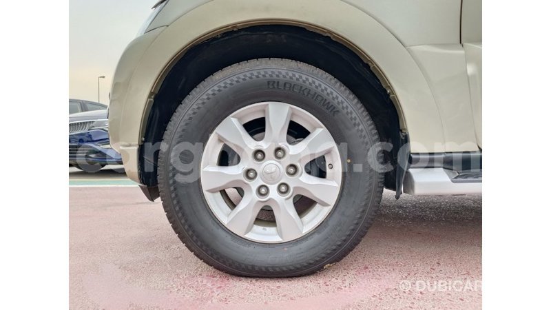 Big with watermark mitsubishi pajero ashanti import dubai 56185