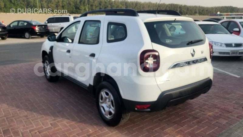 Big with watermark renault duster ashanti import dubai 56189