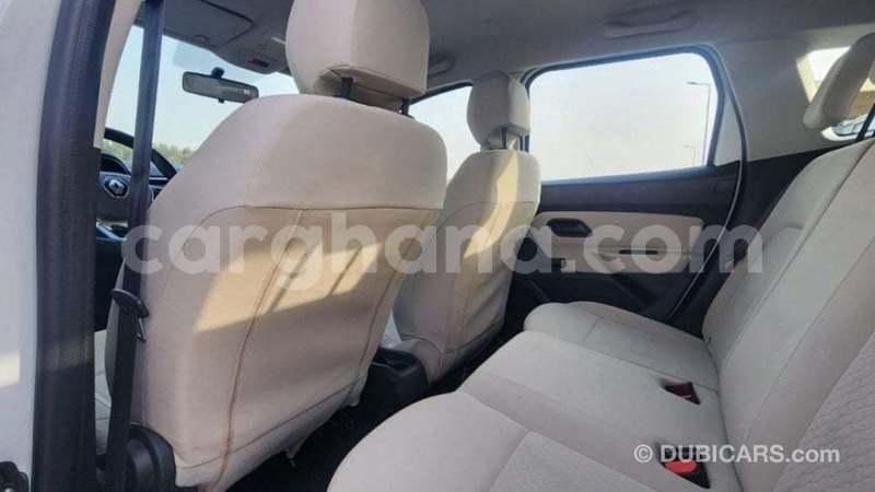 Big with watermark renault duster ashanti import dubai 56189