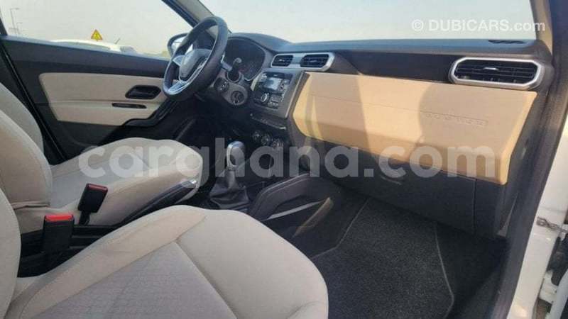 Big with watermark renault duster ashanti import dubai 56189