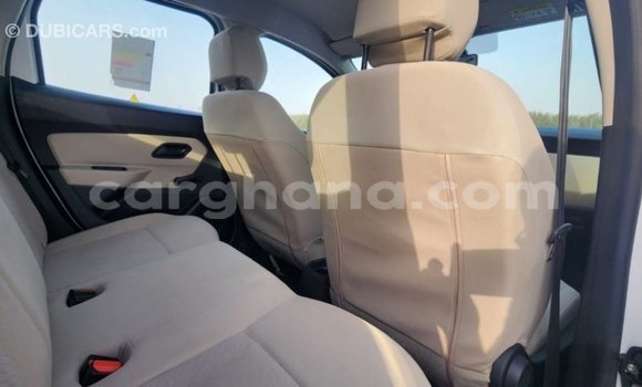Ra Imported Renault Duster funfun Ọkọ̀ in Import - Dubai ni Ashanti Ra Imported Renault Duster funfun Ọkọ̀ in Import - Dubai ni Ashanti