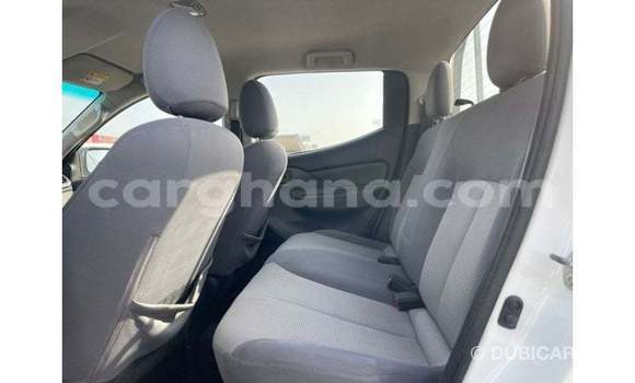 Sayi Imported Mitsubishi L200 White Mota in Import - Dubai a Ashanti Sayi Imported Mitsubishi L200 White Mota in Import - Dubai a Ashanti