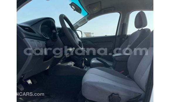 Sayi Imported Mitsubishi L200 White Mota in Import - Dubai a Ashanti Sayi Imported Mitsubishi L200 White Mota in Import - Dubai a Ashanti