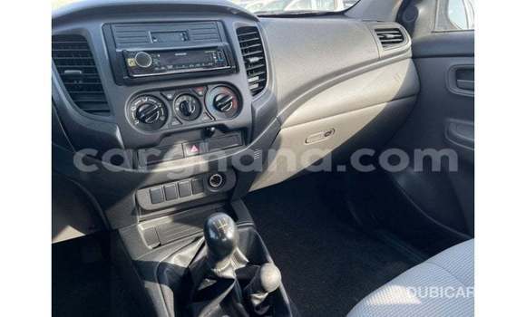 Sayi Imported Mitsubishi L200 White Mota in Import - Dubai a Ashanti Sayi Imported Mitsubishi L200 White Mota in Import - Dubai a Ashanti