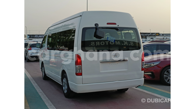 Big with watermark toyota hiace ashanti import dubai 56205