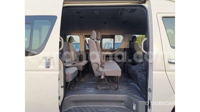 Big with watermark toyota hiace ashanti import dubai 56205