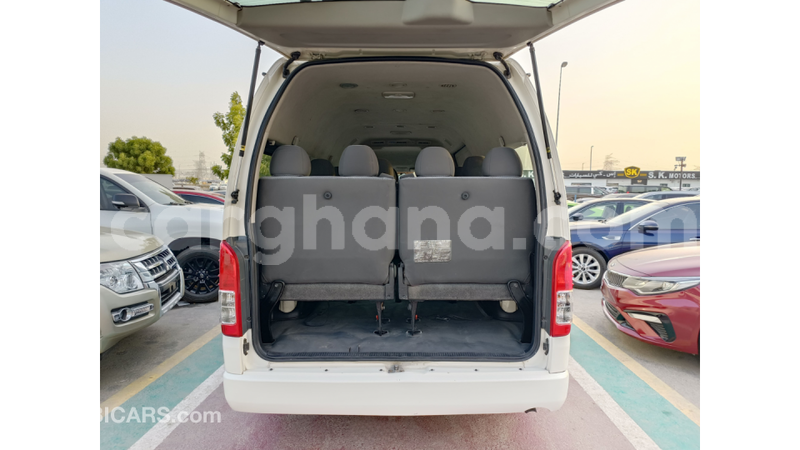 Big with watermark toyota hiace ashanti import dubai 56205