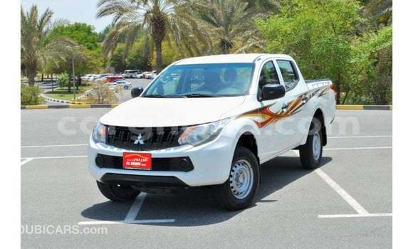 Buy Import Mitsubishi L200 White Car in Import - Dubai in Ashanti Buy Import Mitsubishi L200 White Car in Import - Dubai in Ashanti