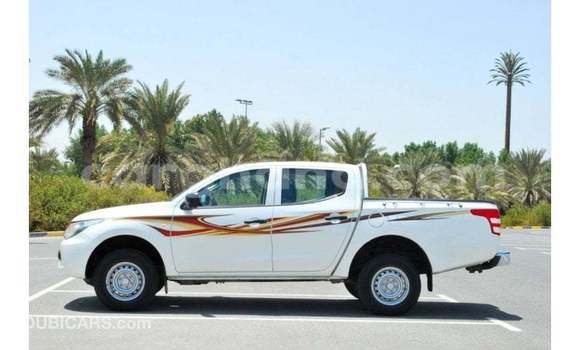 Buy Import Mitsubishi L200 White Car in Import - Dubai in Ashanti Buy Import Mitsubishi L200 White Car in Import - Dubai in Ashanti
