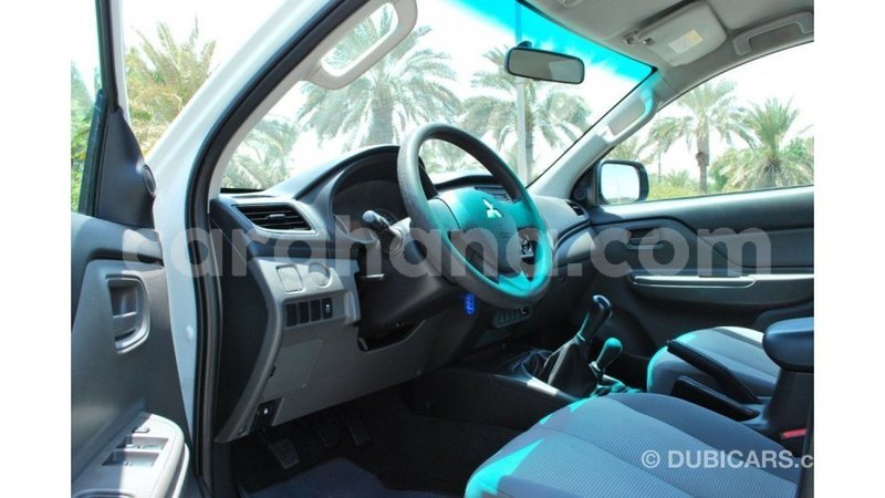 Big with watermark mitsubishi l200 ashanti import dubai 56228