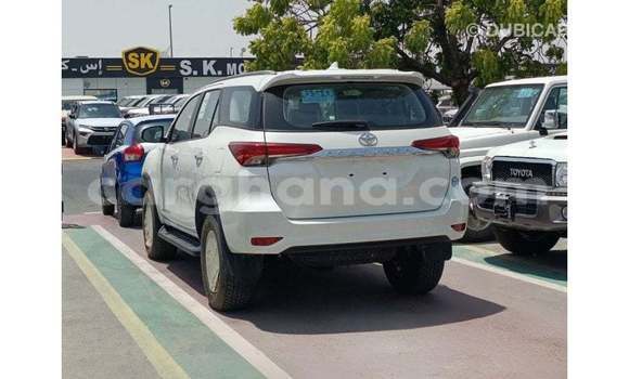 Buy Import Toyota Fortuner White Car in Import - Dubai in Ashanti Buy Import Toyota Fortuner White Car in Import - Dubai in Ashanti