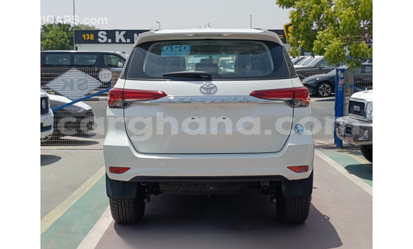 Buy Import Toyota Fortuner White Car in Import - Dubai in Ashanti Buy Import Toyota Fortuner White Car in Import - Dubai in Ashanti