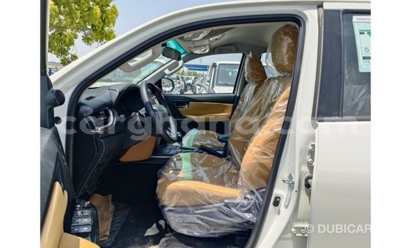 Buy Import Toyota Fortuner White Car in Import - Dubai in Ashanti Buy Import Toyota Fortuner White Car in Import - Dubai in Ashanti