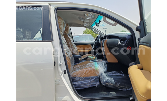 Buy Import Toyota Fortuner White Car in Import - Dubai in Ashanti Buy Import Toyota Fortuner White Car in Import - Dubai in Ashanti