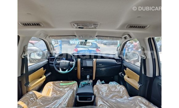 Buy Import Toyota Fortuner White Car in Import - Dubai in Ashanti Buy Import Toyota Fortuner White Car in Import - Dubai in Ashanti