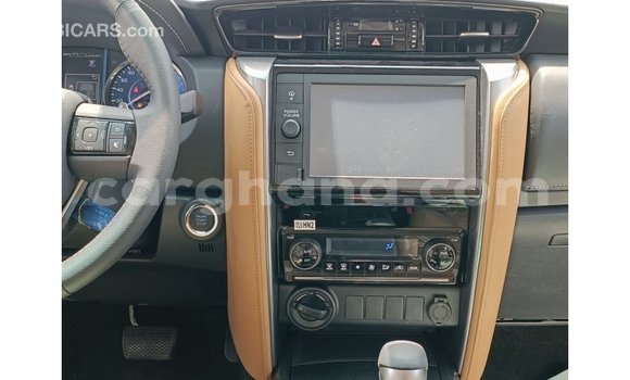 Buy Import Toyota Fortuner White Car in Import - Dubai in Ashanti Buy Import Toyota Fortuner White Car in Import - Dubai in Ashanti