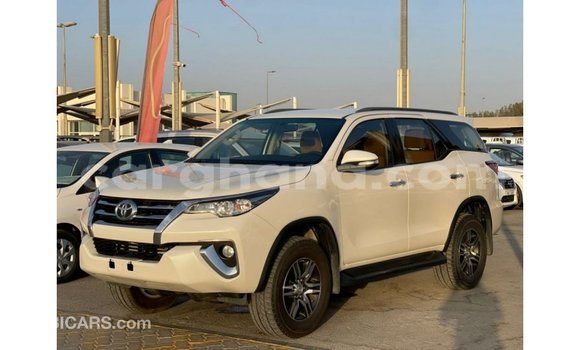 Ra Imported Toyota Fortuner funfun Ọkọ̀ in Import - Dubai ni Ashanti Ra Imported Toyota Fortuner funfun Ọkọ̀ in Import - Dubai ni Ashanti