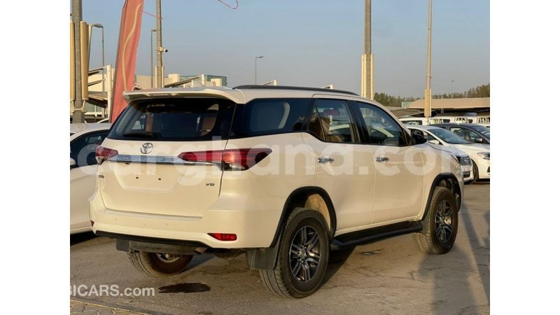 Big with watermark toyota fortuner ashanti import dubai 56237