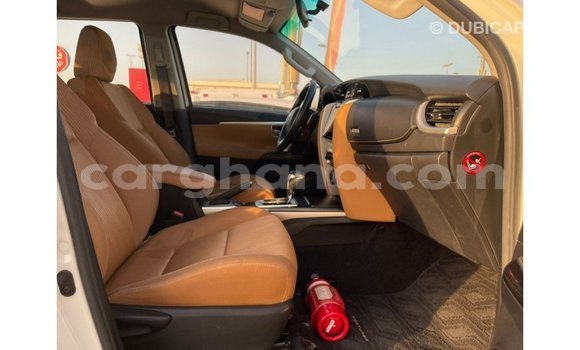 Ra Imported Toyota Fortuner funfun Ọkọ̀ in Import - Dubai ni Ashanti Ra Imported Toyota Fortuner funfun Ọkọ̀ in Import - Dubai ni Ashanti