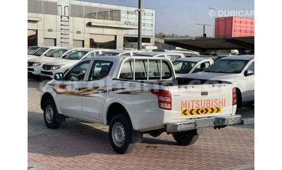 Ra Imported Mitsubishi L200 funfun Ọkọ̀ in Import - Dubai ni Ashanti Ra Imported Mitsubishi L200 funfun Ọkọ̀ in Import - Dubai ni Ashanti
