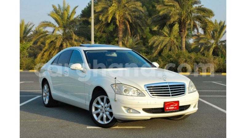 Big with watermark mercedes benz a200 ashanti import dubai 56243