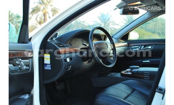 Sayi Imported Mercedes-Benz A200 White Mota in Import - Dubai a Ashanti Sayi Imported Mercedes-Benz A200 White Mota in Import - Dubai a Ashanti