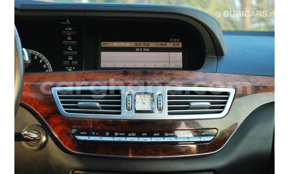 Sayi Imported Mercedes-Benz A200 White Mota in Import - Dubai a Ashanti Sayi Imported Mercedes-Benz A200 White Mota in Import - Dubai a Ashanti