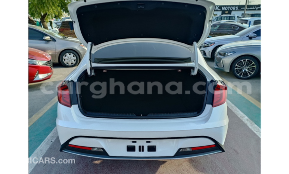 Buy Import Hyundai Sonata White Car in Import - Dubai in Ashanti Buy Import Hyundai Sonata White Car in Import - Dubai in Ashanti