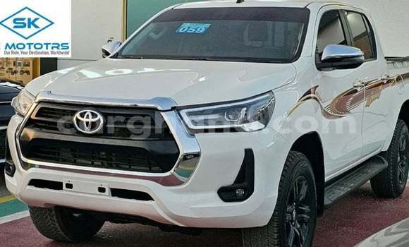Buy Import Toyota Hilux White Car in Import - Dubai in Ashanti Buy Import Toyota Hilux White Car in Import - Dubai in Ashanti