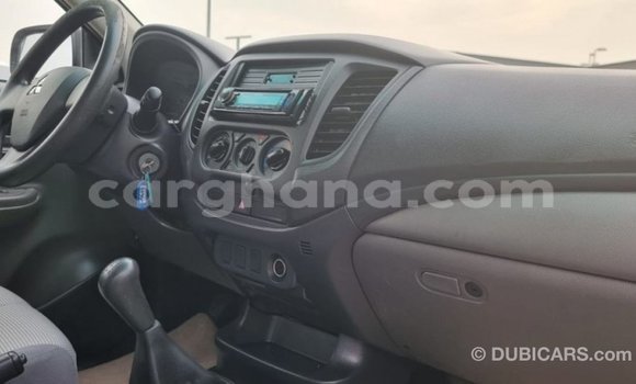 Ra Imported Mitsubishi L200 funfun Ọkọ̀ in Import - Dubai ni Ashanti Ra Imported Mitsubishi L200 funfun Ọkọ̀ in Import - Dubai ni Ashanti