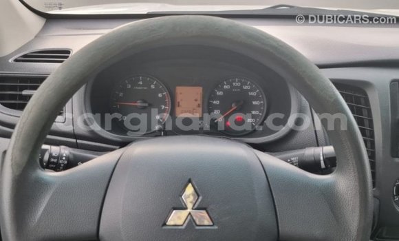 Ra Imported Mitsubishi L200 funfun Ọkọ̀ in Import - Dubai ni Ashanti Ra Imported Mitsubishi L200 funfun Ọkọ̀ in Import - Dubai ni Ashanti