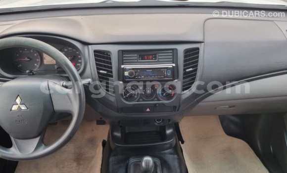 Ra Imported Mitsubishi L200 funfun Ọkọ̀ in Import - Dubai ni Ashanti Ra Imported Mitsubishi L200 funfun Ọkọ̀ in Import - Dubai ni Ashanti