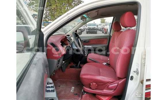 Buy Import Toyota Hilux White Car in Import - Dubai in Ashanti Buy Import Toyota Hilux White Car in Import - Dubai in Ashanti