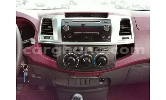 Buy Import Toyota Hilux White Car in Import - Dubai in Ashanti Buy Import Toyota Hilux White Car in Import - Dubai in Ashanti