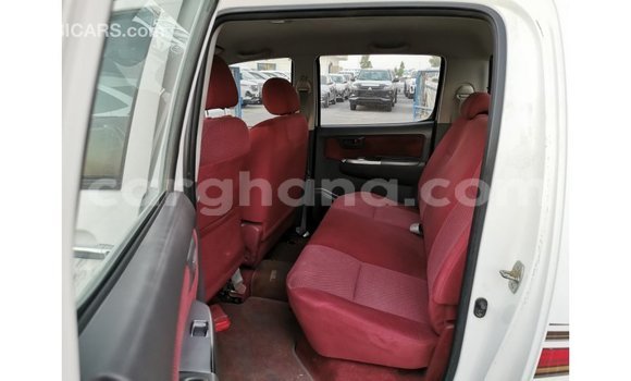 Buy Import Toyota Hilux White Car in Import - Dubai in Ashanti Buy Import Toyota Hilux White Car in Import - Dubai in Ashanti