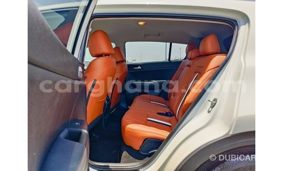 Ra Imported Kia Sportage funfun Ọkọ̀ in Import - Dubai ni Ashanti Ra Imported Kia Sportage funfun Ọkọ̀ in Import - Dubai ni Ashanti
