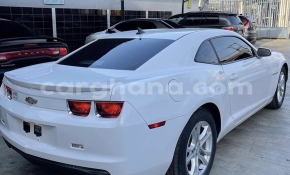 Buy Used Chevrolet Camaro White Car in Accra in Greater Accra Buy Used Chevrolet Camaro White Car in Accra in Greater Accra