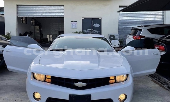 Buy Used Chevrolet Camaro White Car in Accra in Greater Accra Buy Used Chevrolet Camaro White Car in Accra in Greater Accra