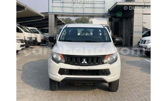 Buy Import Mitsubishi L200 White Car in Import - Dubai in Ashanti Buy Import Mitsubishi L200 White Car in Import - Dubai in Ashanti