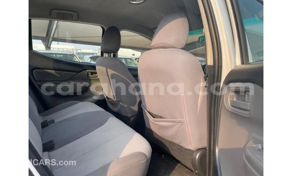 Buy Import Mitsubishi L200 White Car in Import - Dubai in Ashanti Buy Import Mitsubishi L200 White Car in Import - Dubai in Ashanti
